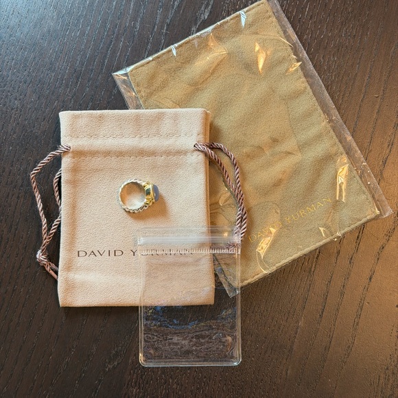 David Yurman Noblesse Ring with Chalcedony, a Rare Item! Size 4.5 - Picture 7 of 7